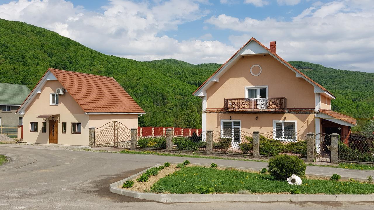 Lara Hotel Solochin Exterior photo